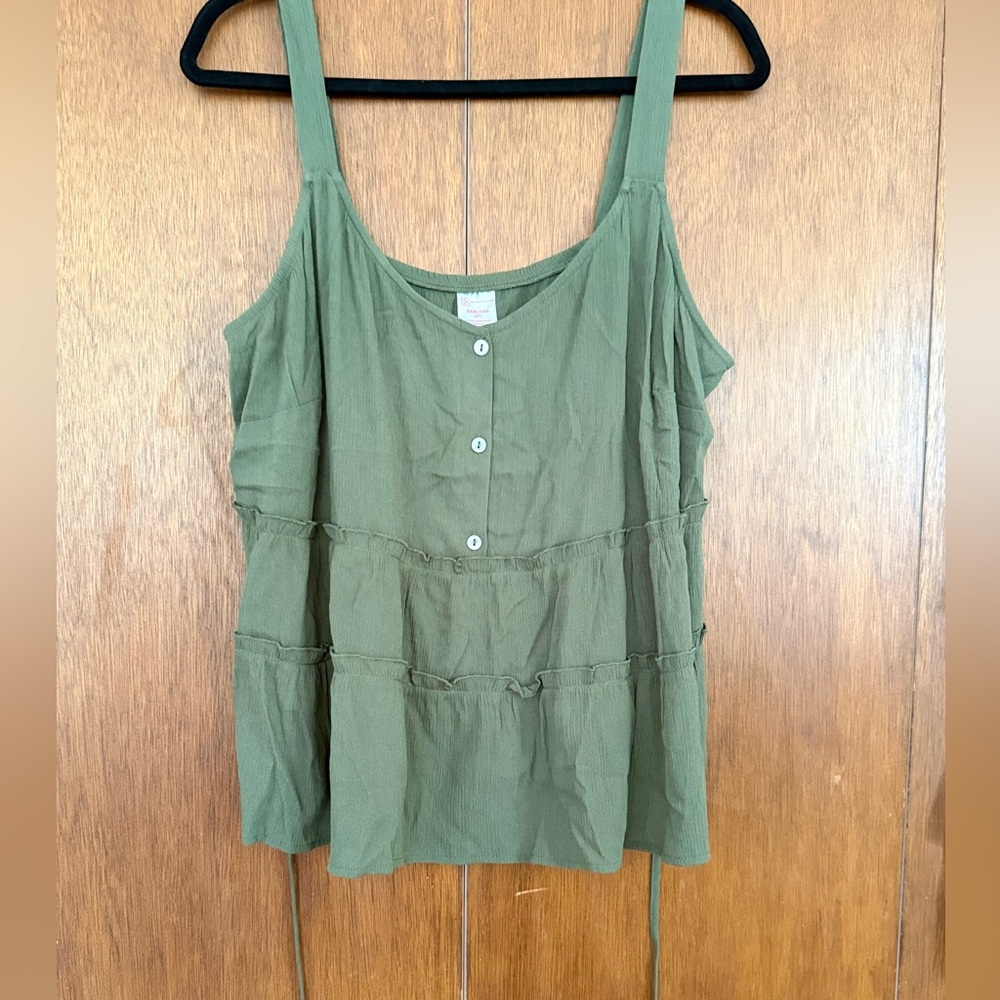No Boundaries Green Sleeveless Boxy Tank Top